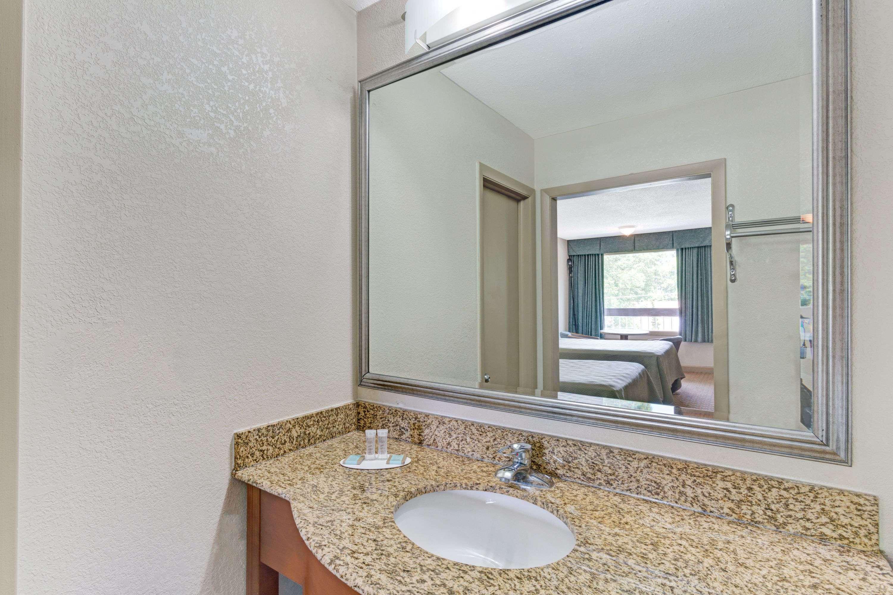Travelodge By Wyndham Williamsburg Colonial Area Esterno foto